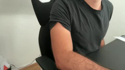 Snapshot of eskp chatting on 3, 10, 2025 eskp online show from 3, 10, 2025