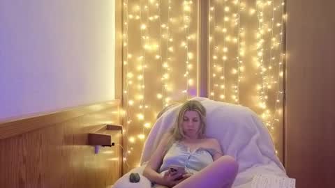 Snapshot of esma347866 chatting on 6, 3, 2026 esma347866 online show from 6, 3, 2026