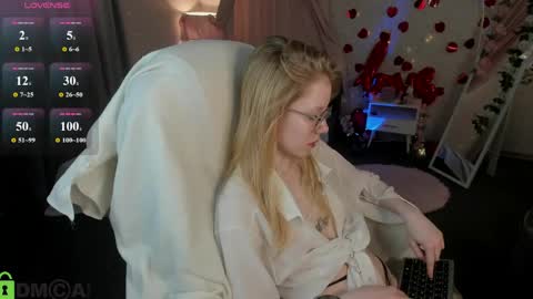 Snapshot of esme_runn chatting on 24, 4, 2026 Esme Runn online show from 24, 4, 2026