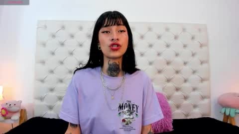 esmeralda  online show from 3, 11, 2025