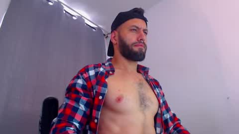 Snapshot of esteban7984068 chatting on 7, 2, 2025 esteban online show from 7, 2, 2025