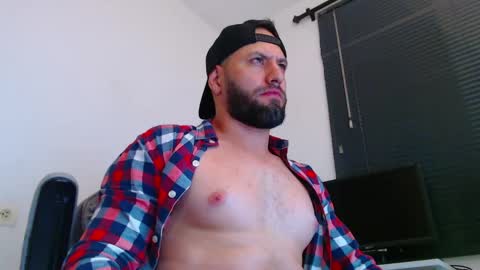 Snapshot of esteban7984068 chatting on 14, 5, 2026 esteban online show from 14, 5, 2026