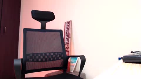 Esteban Fernandez online show from 5, 2, 2026