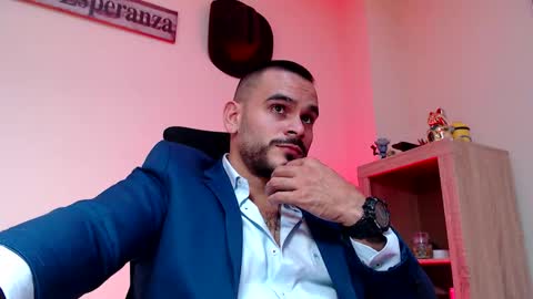 Esteban Fernandez online show from 6, 2, 2026