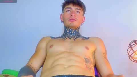 Esteban independent model online show from 8, 11, 2025