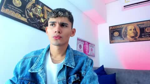 Snapshot of estebanperez_ chatting on 16, 12, 2024 Esteban online show from 16, 12, 2024