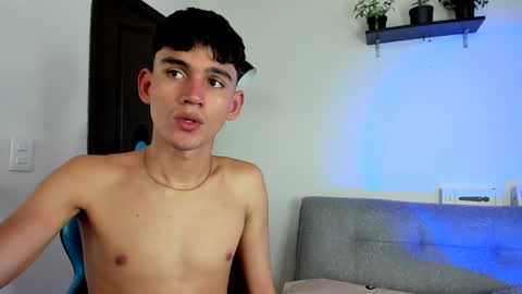 Snapshot of estebanperez_ chatting on 3, 2, 2025 Esteban online show from 3, 2, 2025