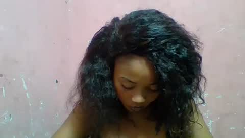 estelah20 online show from 20, 11, 2025