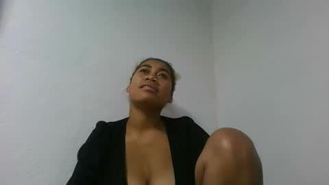 Snapshot of estelah796836 chatting on 8, 6, 2026 estelah796836 online show from 8, 6, 2026