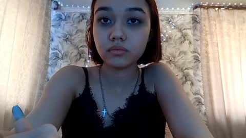 Snapshot of estellekirbo chatting on 1, 4, 2026 estellekirbo online show from 1, 4, 2026