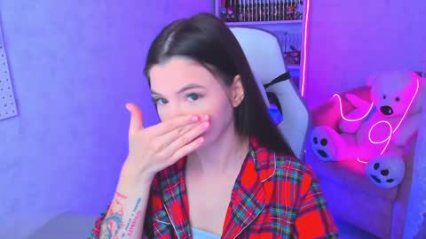 Snapshot of estercollins chatting on 25, 12, 2024 Ester online show from 25, 12, 2024