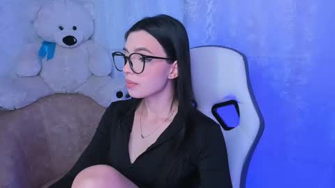 Snapshot of estercollins chatting on 7, 10, 2025 Ester online show from 7, 10, 2025