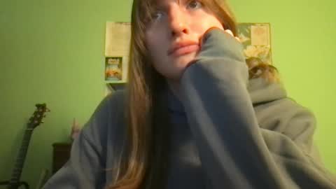 Esther Grey online show from 23, 2, 2025