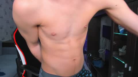 LOUIS online show from 26, 2, 2025