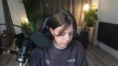 Este online show from 15, 10, 2025