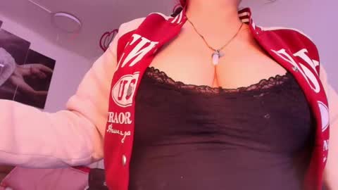 Estrella online show from 8, 3, 2025