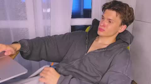Alex online show from 2, 7, 2026