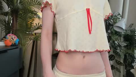 Snapshot of eternity_cuite chatting on 6, 5, 2026 Natalie online show from 6, 5, 2026