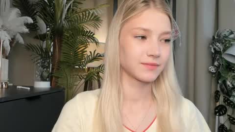 Snapshot of eternity_cuite chatting on 5, 6, 2026 Natalie online show from 5, 6, 2026