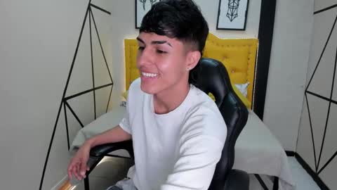 E T H A N  online show from 25, 2, 2026