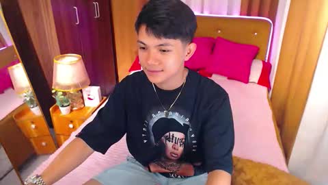 ethan_lauren online show from 16, 4, 2026