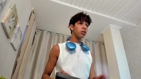 Snapshot of ethan_qop chatting on 5, 7, 2026 Ethan online show from 5, 7, 2026