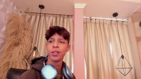 Snapshot of ethan_qop chatting on 28, 7, 2026 Ethan online show from 28, 7, 2026
