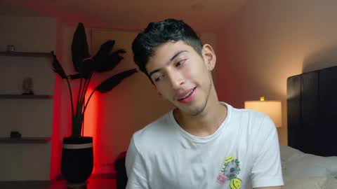 Joan online show from 11, 4, 2026