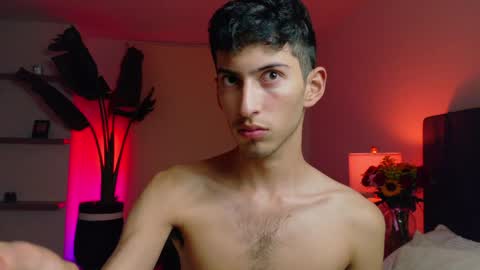 Snapshot of ethan_skiny_ chatting on 28, 5, 2026 Joan online show from 28, 5, 2026