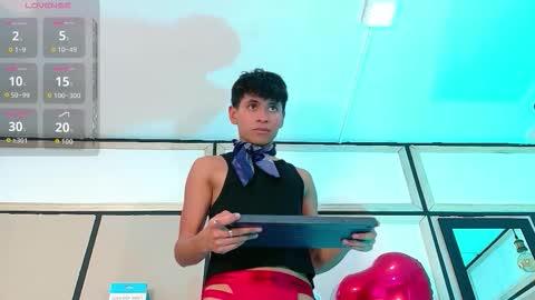 Snapshot of ethan_westt chatting on 12, 2, 2026 Ethan online show from 12, 2, 2026