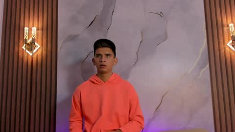 Snapshot of ethanhot_os chatting on 8, 4, 2026 ethanhot_os online show from 8, 4, 2026