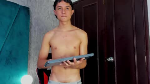 Snapshot of ethanlowell chatting on 24, 1, 2025 ethanlowell online show from 24, 1, 2025