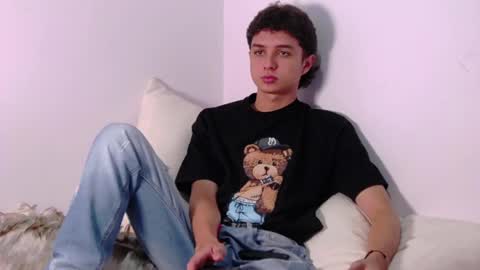 Snapshot of ethanlowell chatting on 13, 2, 2025 ethanlowell online show from 13, 2, 2025