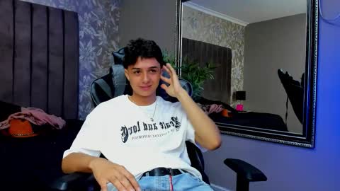 Snapshot of ethanlowell chatting on 13, 10, 2025 ethanlowell online show from 13, 10, 2025