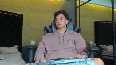 ethanlowell online show from 17, 11, 2025