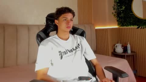 ethanlowell online show from 1, 3, 2026