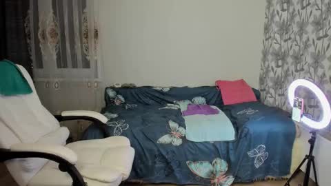 Snapshot of eva_7777 chatting on 13, 11, 2025 Eva online show from 13, 11, 2025