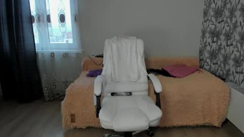 Snapshot of eva_7777 chatting on 23, 11, 2025 Eva online show from 23, 11, 2025