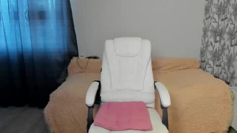 Snapshot of eva_7777 chatting on 2, 2, 2026 Eva online show from 2, 2, 2026