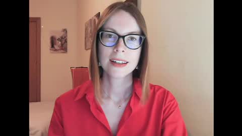 Snapshot of eva_cutesmile chatting on 6, 5, 2026 Eva online show from 6, 5, 2026