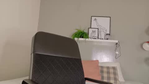 Snapshot of eva_daemon chatting on 15, 12, 2025 EVA DAEMON online show from 15, 12, 2025