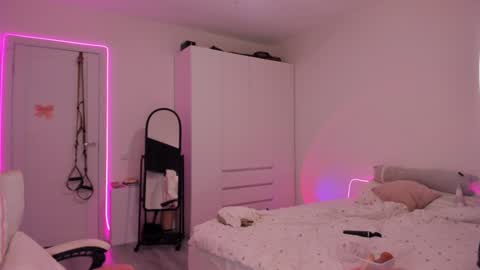 Snapshot of eva_davi chatting on 12, 1, 2025 Eva Davis online show from 12, 1, 2025