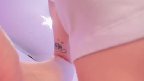 Snapshot of eva_davi chatting on 15, 1, 2025 Eva Davis online show from 15, 1, 2025