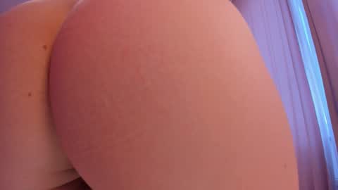 Snapshot of eva_davi chatting on 19, 1, 2025 Eva Davis online show from 19, 1, 2025