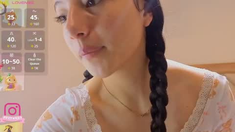 Snapshot of eva_depp_ chatting on 7, 5, 2026 Eva online show from 7, 5, 2026