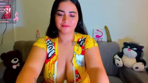 Snapshot of eva_dirtshow chatting on 8, 10, 2025 Eva online show from 8, 10, 2025
