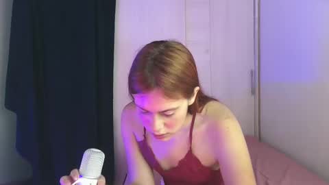 eva_dreams_1 online show from 31, 1, 2025