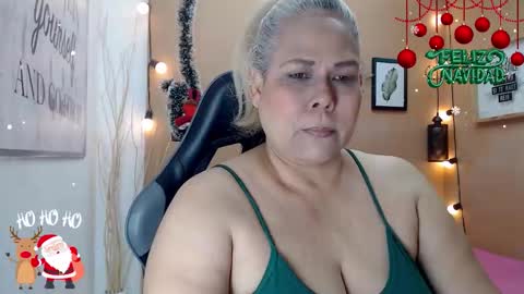 Snapshot of eva_love49 chatting on 17, 12, 2025 eva_love49 online show from 17, 12, 2025