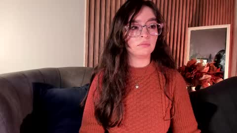 Angelinne online show from 5, 4, 2026