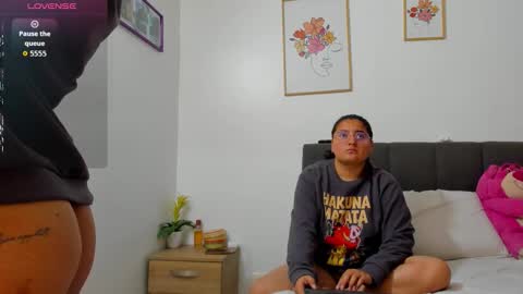 Eva y Mia online show from 29, 3, 2026